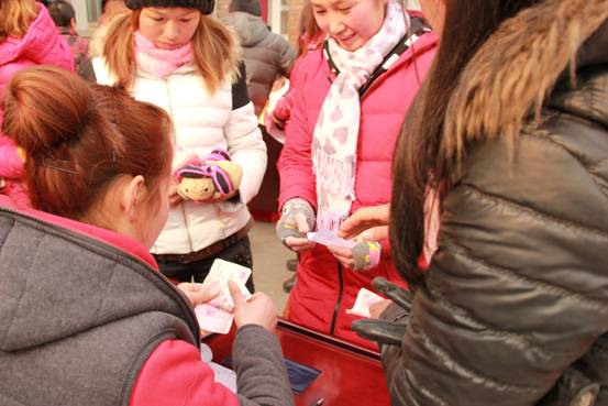 2012年12月25日林州市臨淇鎮(zhèn)七巧板幼兒園授權(quán)揭牌儀式