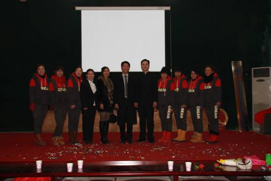 2012年12月25日林州市臨淇鎮(zhèn)七巧板幼兒園授權(quán)揭牌儀式