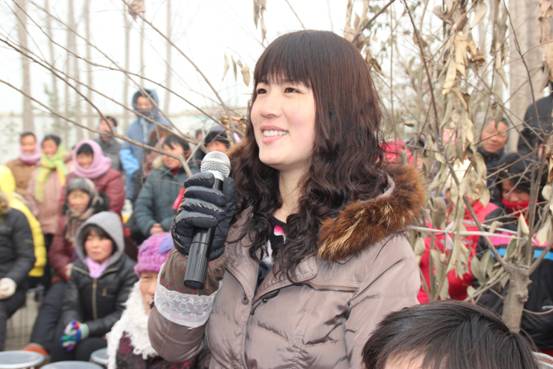 群峰教育_聯(lián)盟園尉氏縣小陳鄉(xiāng)天才雙語(yǔ)幼兒園授權(quán)揭牌